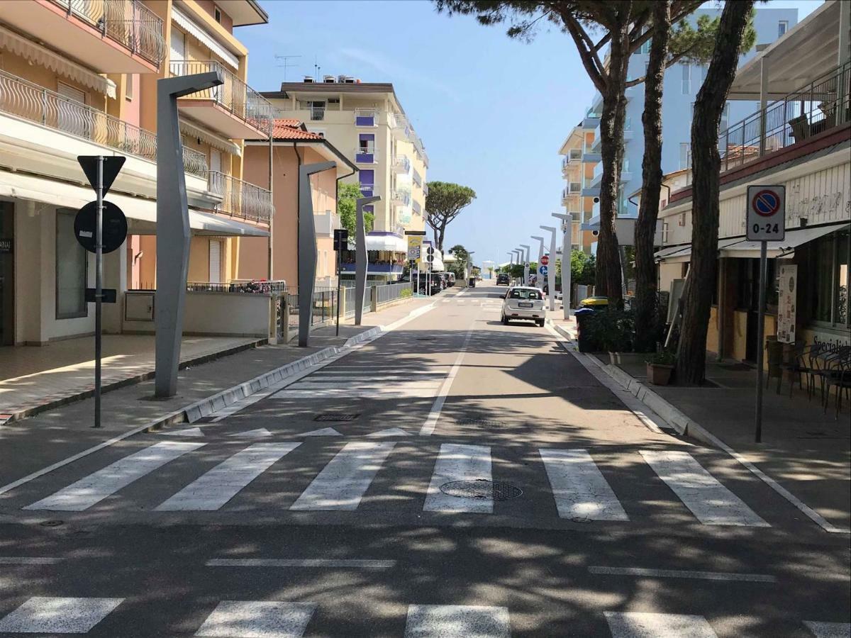 Delta A - Piazza Marina - Vista Mare Villa Lido di Jesolo Luaran gambar